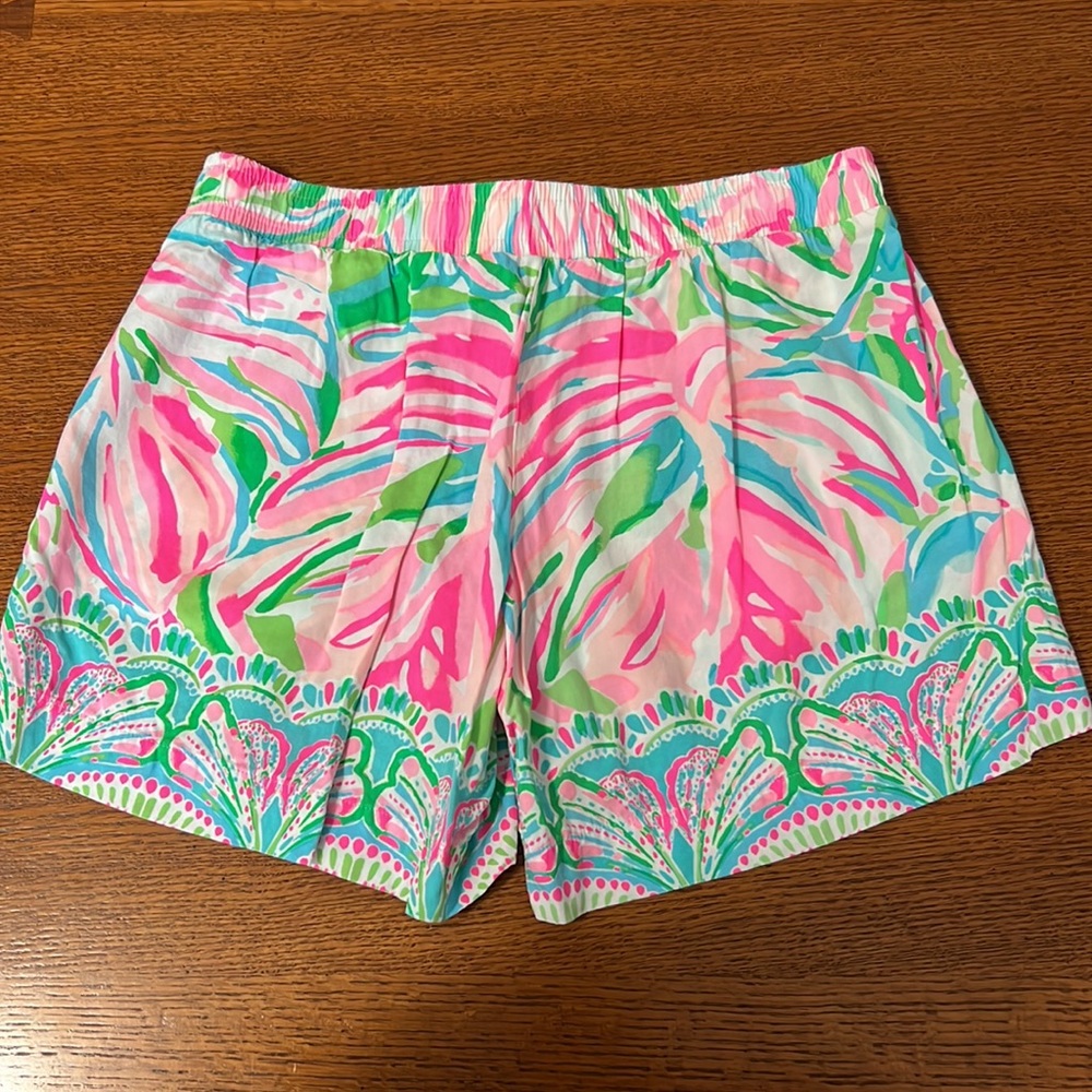 Lilly Pulitzer Shorts - Picture 2 of 5